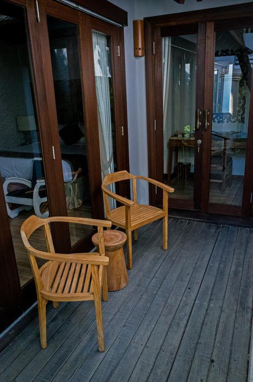 D'Sriwing Villa Gallery Kuta  Exterior photo